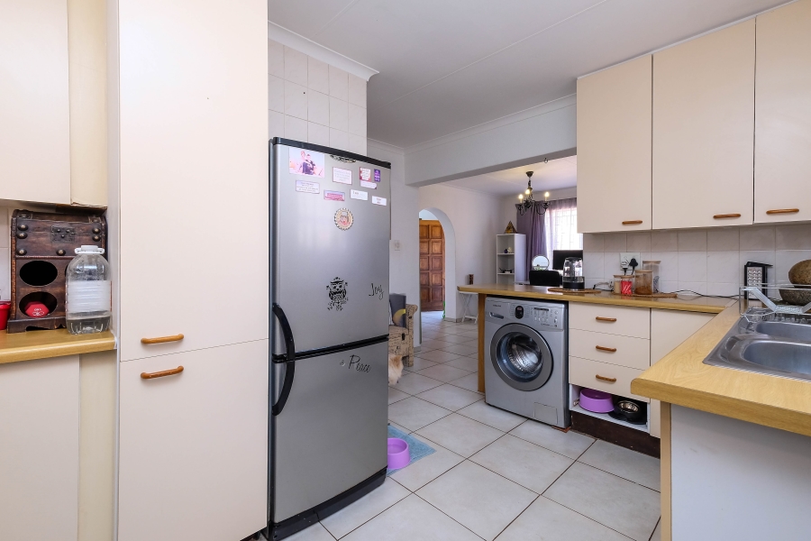 3 Bedroom Property for Sale in Roodekrans Gauteng