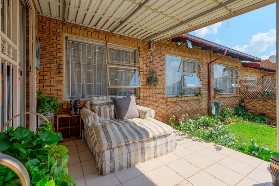 3 Bedroom Property for Sale in Roodekrans Gauteng