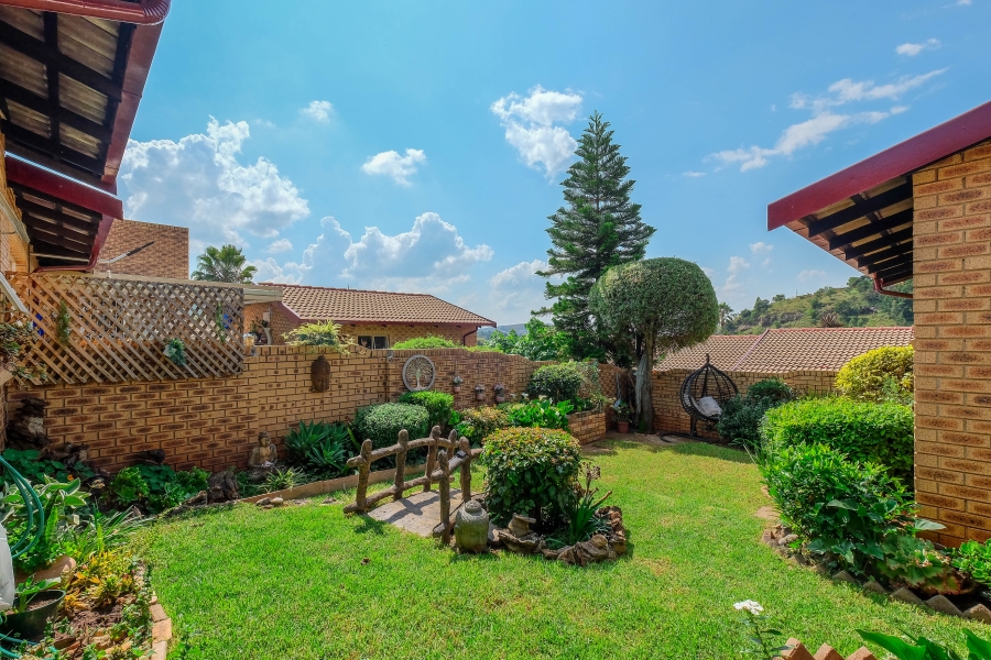 3 Bedroom Property for Sale in Roodekrans Gauteng