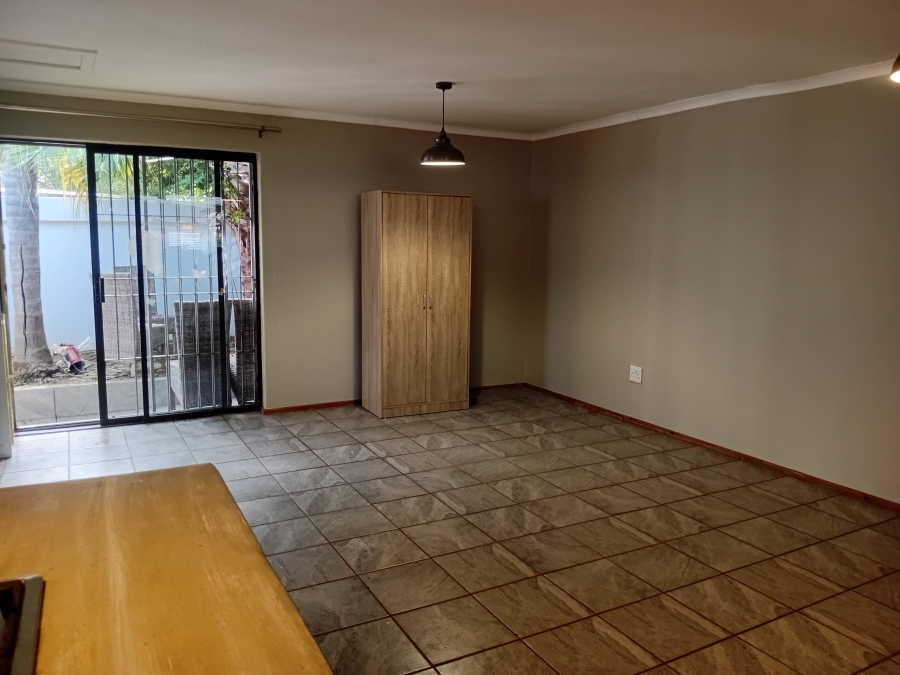 To Let 1 Bedroom Property for Rent in Elardus Park Gauteng