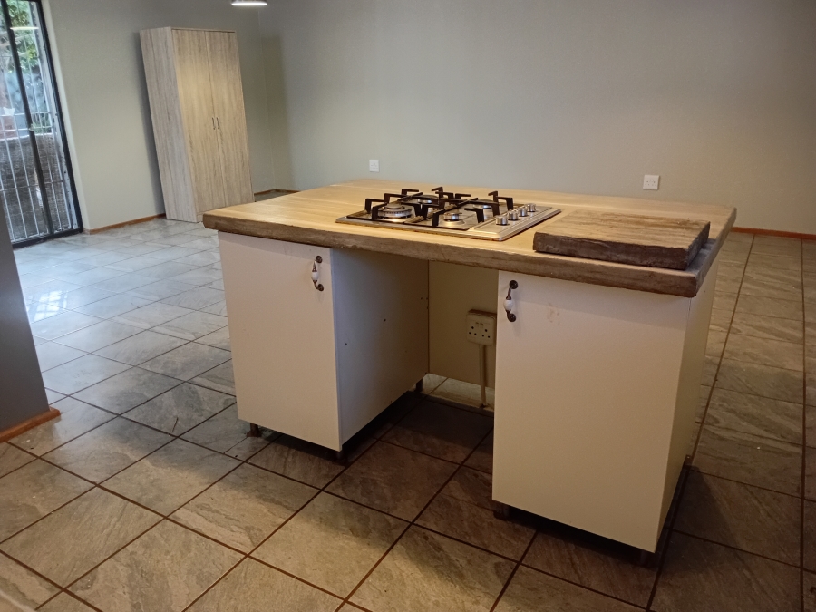 To Let 1 Bedroom Property for Rent in Elardus Park Gauteng