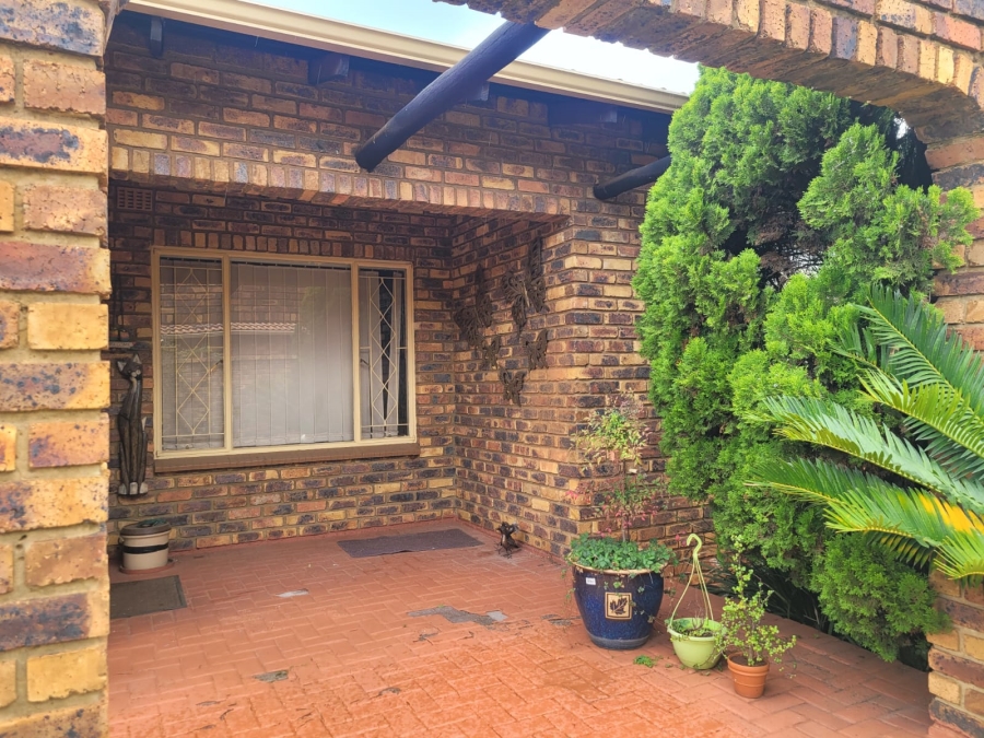 3 Bedroom Property for Sale in Rant En Dal Gauteng