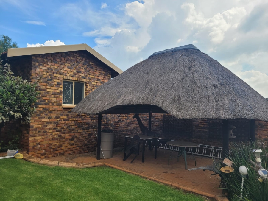 3 Bedroom Property for Sale in Rant En Dal Gauteng