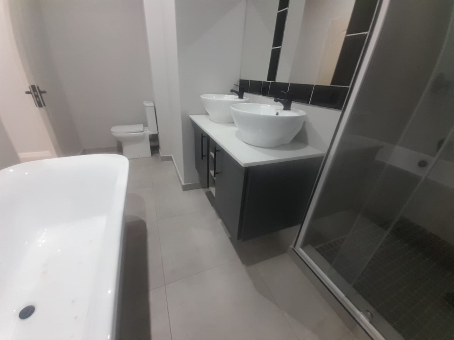 To Let 2 Bedroom Property for Rent in Bryanston Gauteng