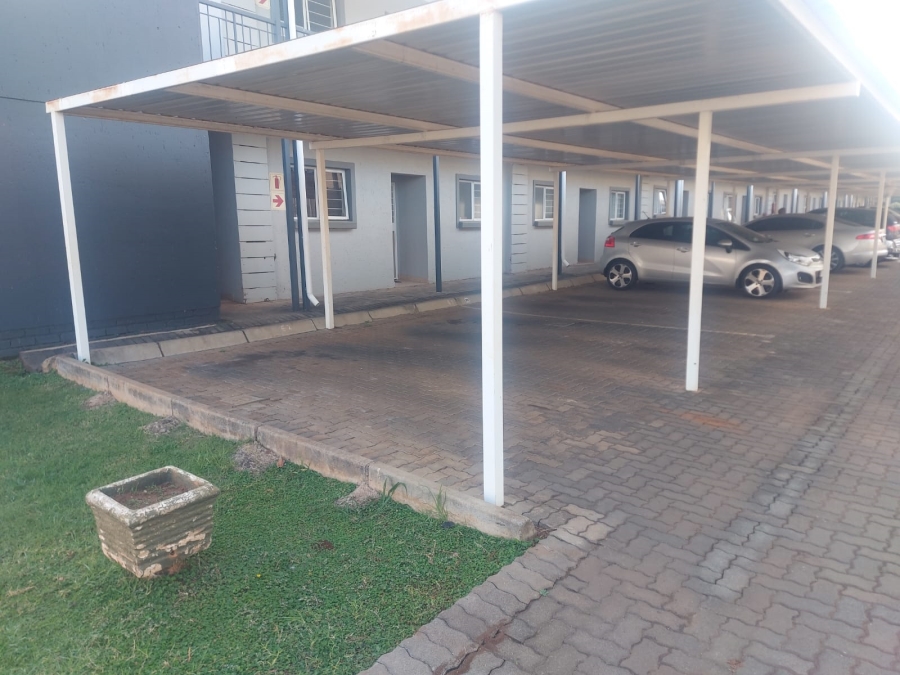 2 Bedroom Property for Sale in Annlin Gauteng