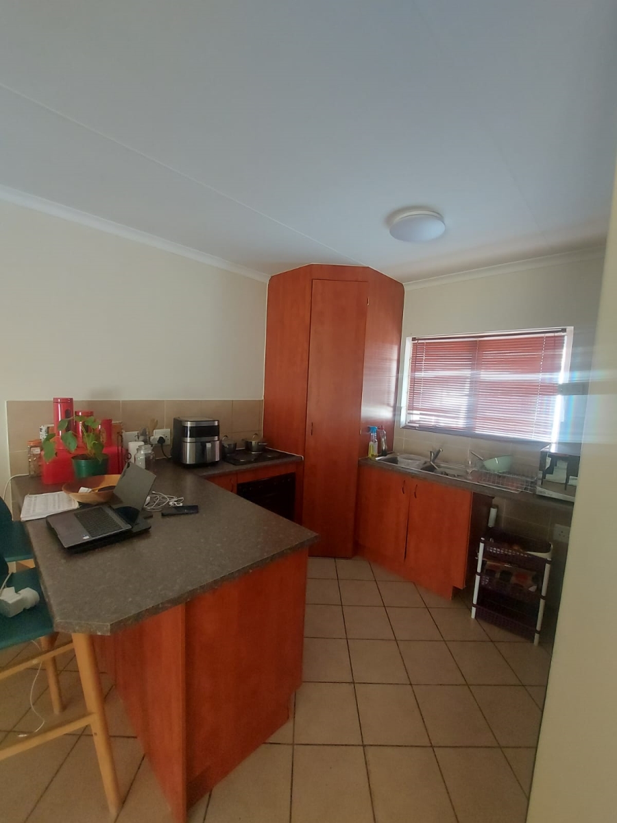 2 Bedroom Property for Sale in Annlin Gauteng