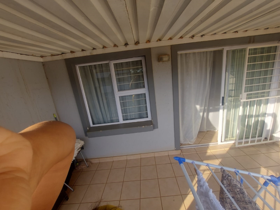 2 Bedroom Property for Sale in Annlin Gauteng