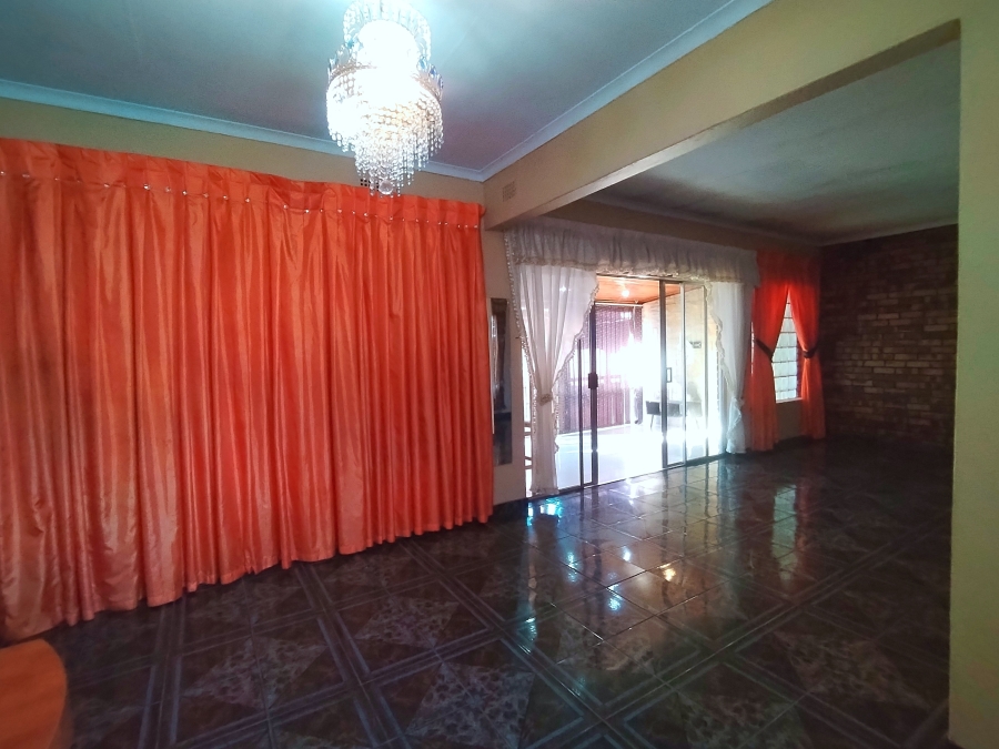 To Let 3 Bedroom Property for Rent in Dersley Gauteng