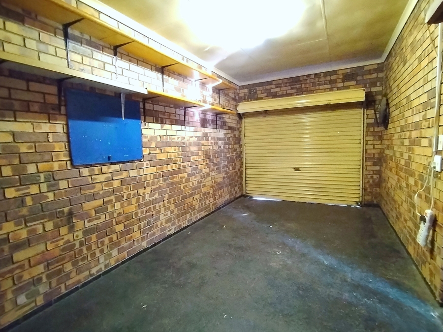 To Let 3 Bedroom Property for Rent in Dersley Gauteng