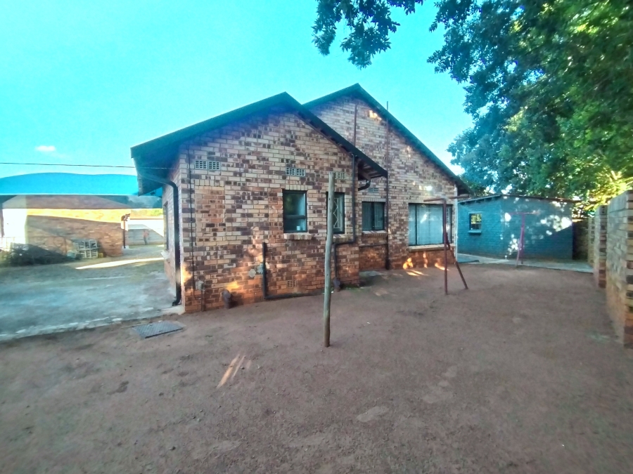 To Let 3 Bedroom Property for Rent in Dersley Gauteng