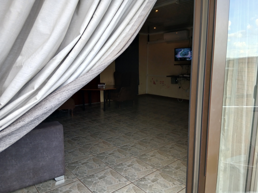 16 Bedroom Property for Sale in Elandsfontein AH Gauteng