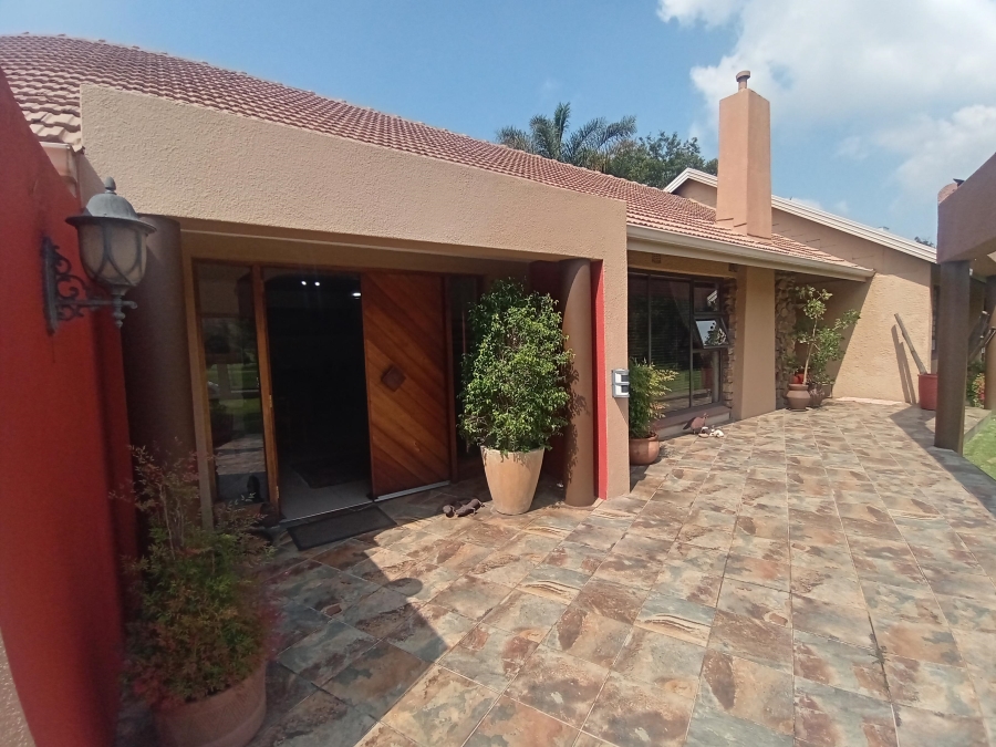4 Bedroom Property for Sale in Alberante Gauteng