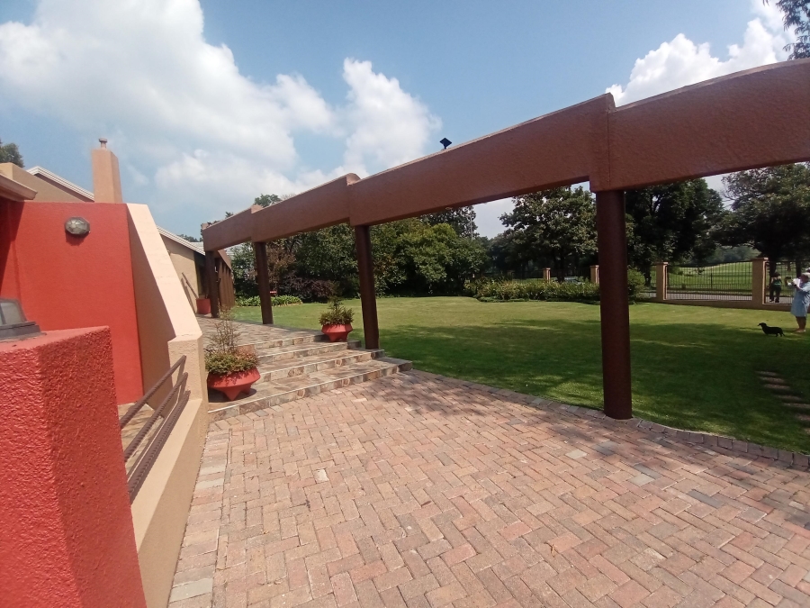 4 Bedroom Property for Sale in Alberante Gauteng