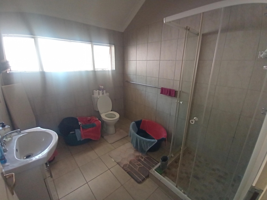 4 Bedroom Property for Sale in Alberante Gauteng