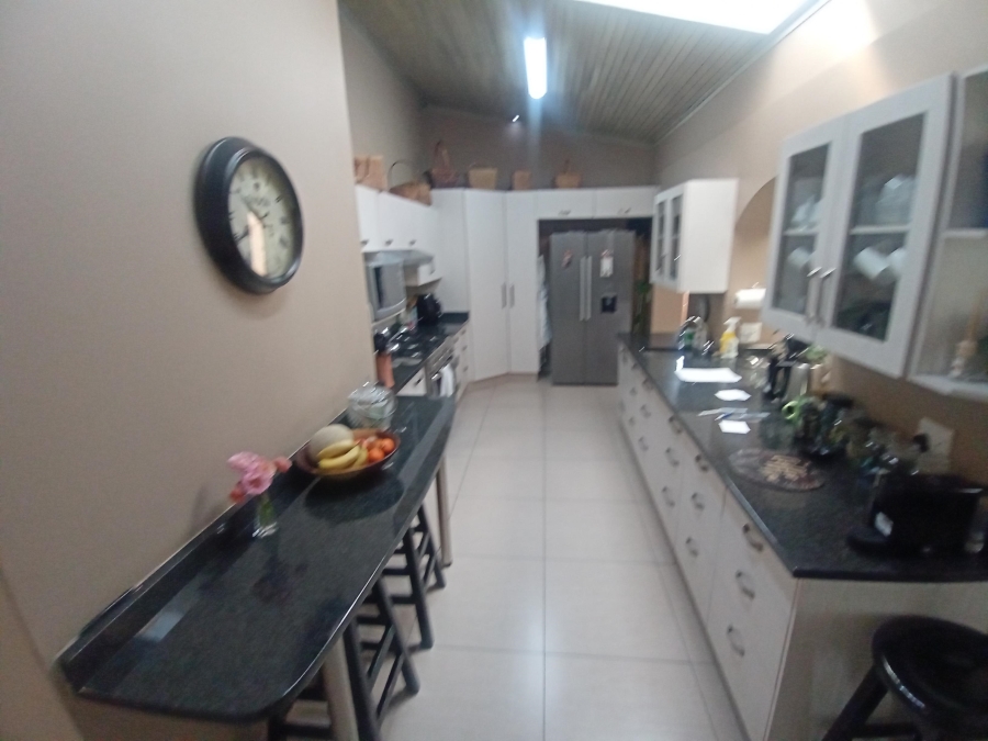 4 Bedroom Property for Sale in Alberante Gauteng