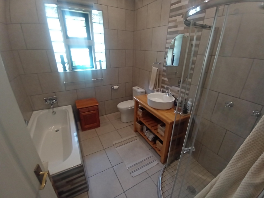 4 Bedroom Property for Sale in Alberante Gauteng