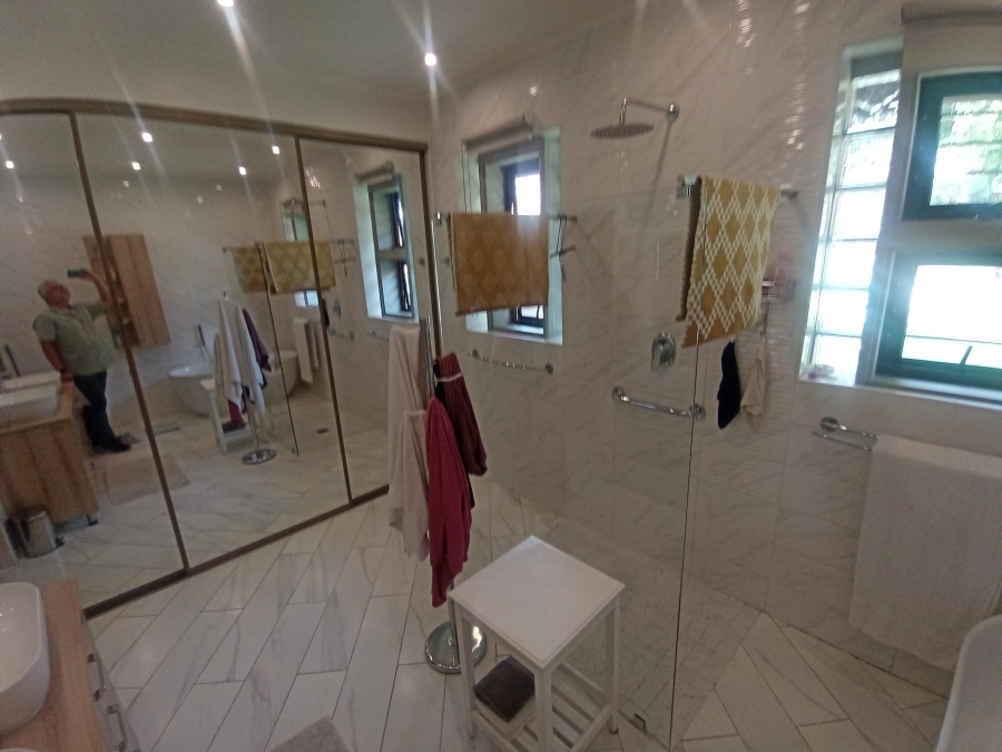 4 Bedroom Property for Sale in Alberante Gauteng