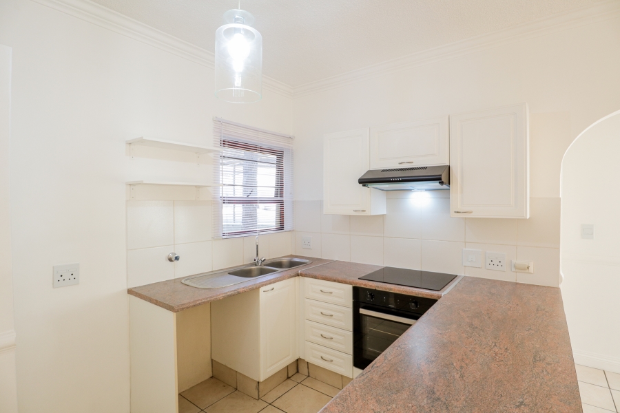 1 Bedroom Property for Sale in River Club Gauteng