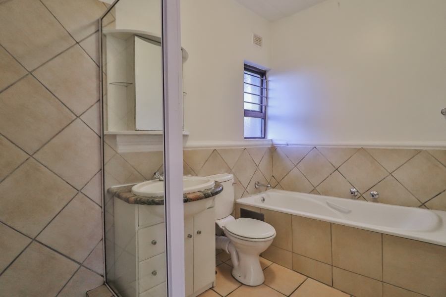 1 Bedroom Property for Sale in Melrose North Gauteng