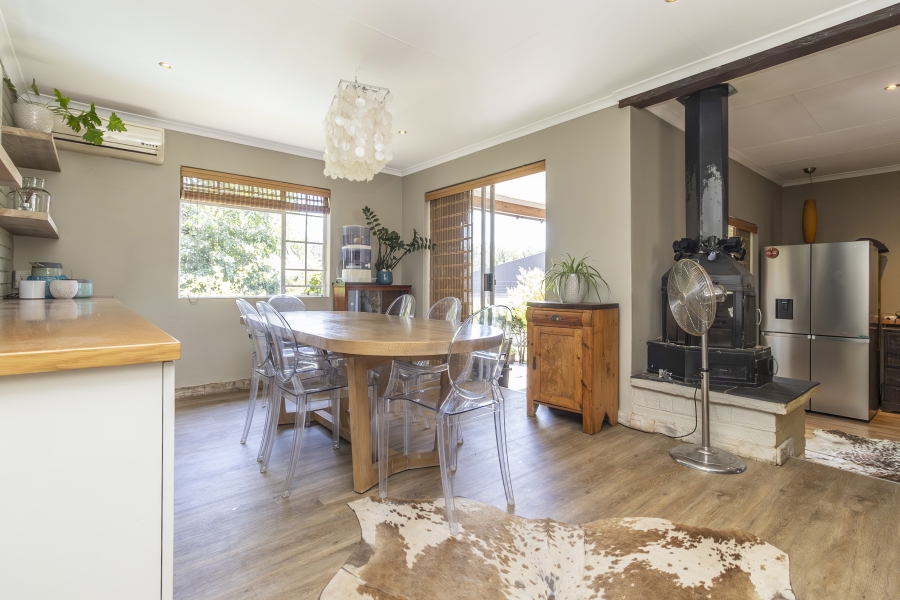 To Let 3 Bedroom Property for Rent in Maroeladal Gauteng