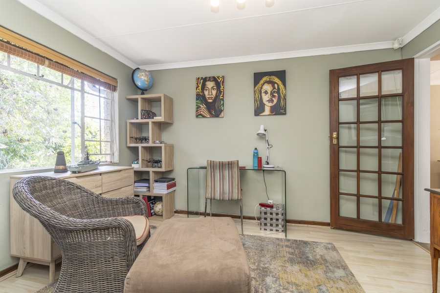 To Let 3 Bedroom Property for Rent in Maroeladal Gauteng