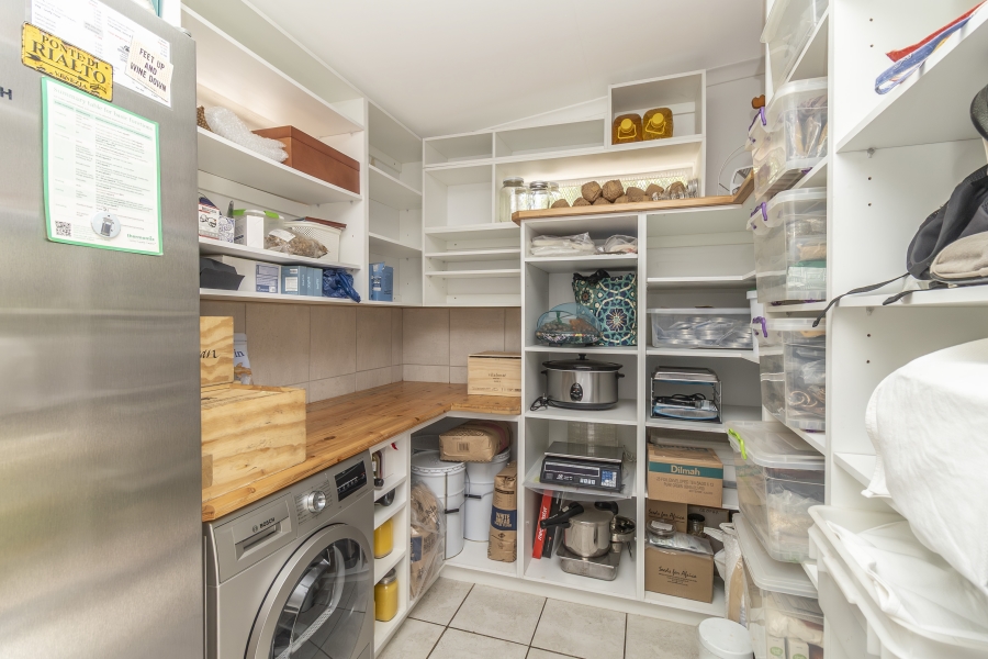 To Let 3 Bedroom Property for Rent in Maroeladal Gauteng