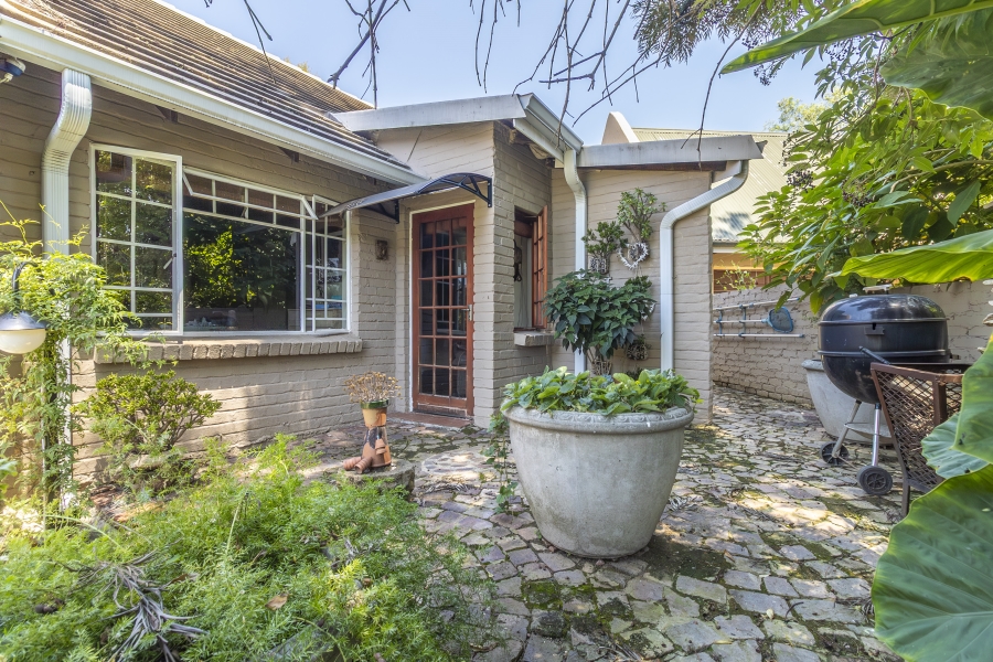 To Let 3 Bedroom Property for Rent in Maroeladal Gauteng