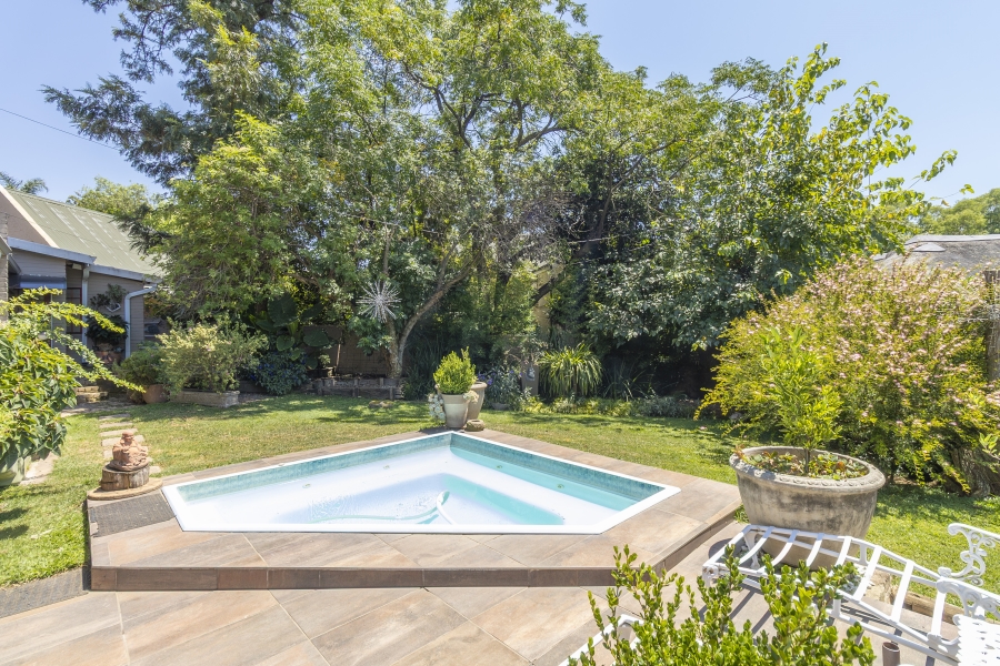 To Let 3 Bedroom Property for Rent in Maroeladal Gauteng