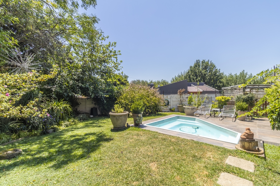 To Let 3 Bedroom Property for Rent in Maroeladal Gauteng