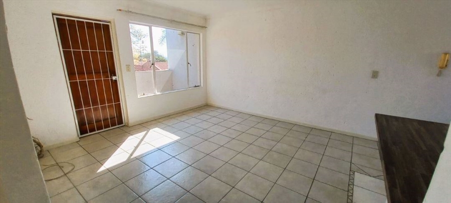 2 Bedroom Property for Sale in Glen Marais Gauteng