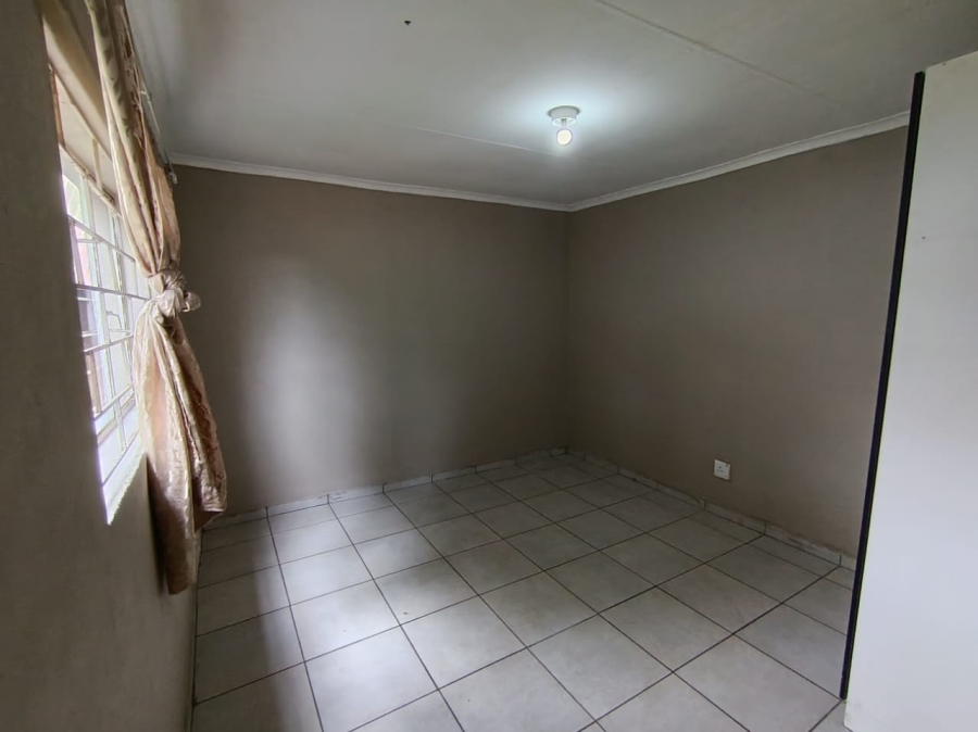 To Let 1 Bedroom Property for Rent in Benoni West Gauteng