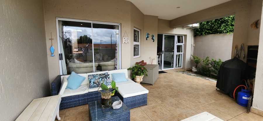 3 Bedroom Property for Sale in Bedford Park Gauteng