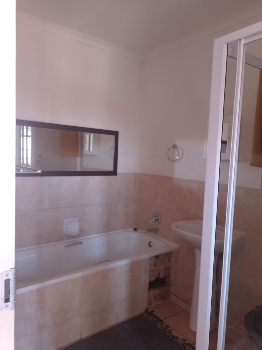 2 Bedroom Property for Sale in Comet Gauteng