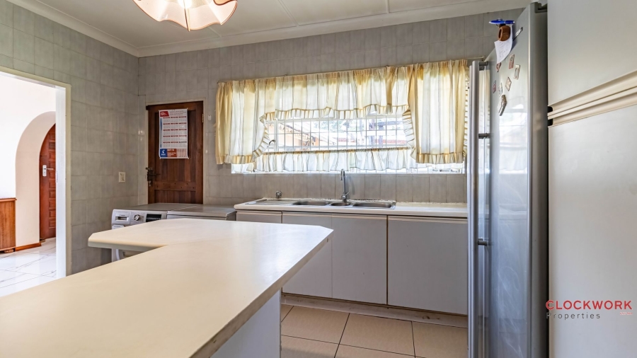 4 Bedroom Property for Sale in Selcourt Gauteng