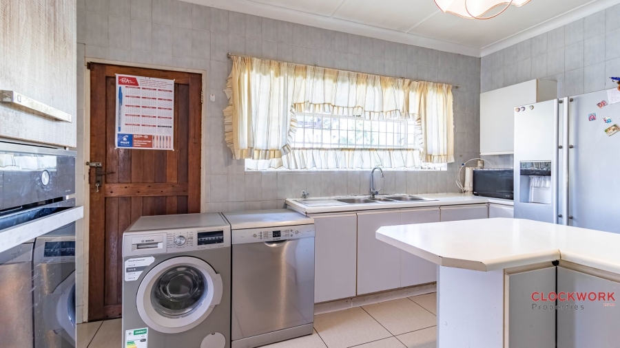 4 Bedroom Property for Sale in Selcourt Gauteng