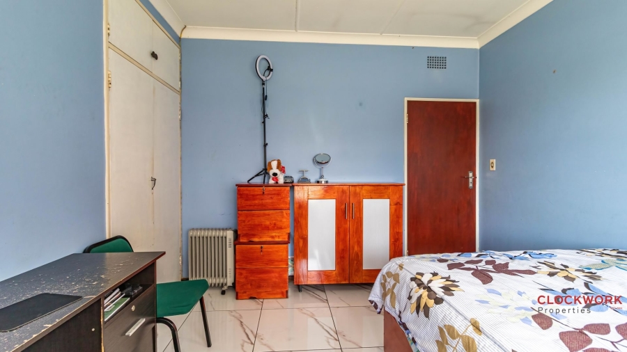 4 Bedroom Property for Sale in Selcourt Gauteng