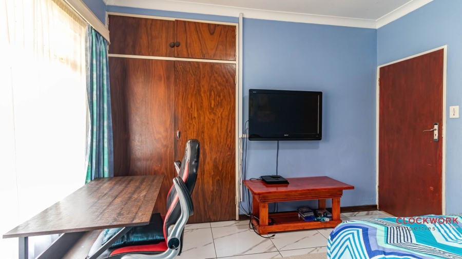 4 Bedroom Property for Sale in Selcourt Gauteng