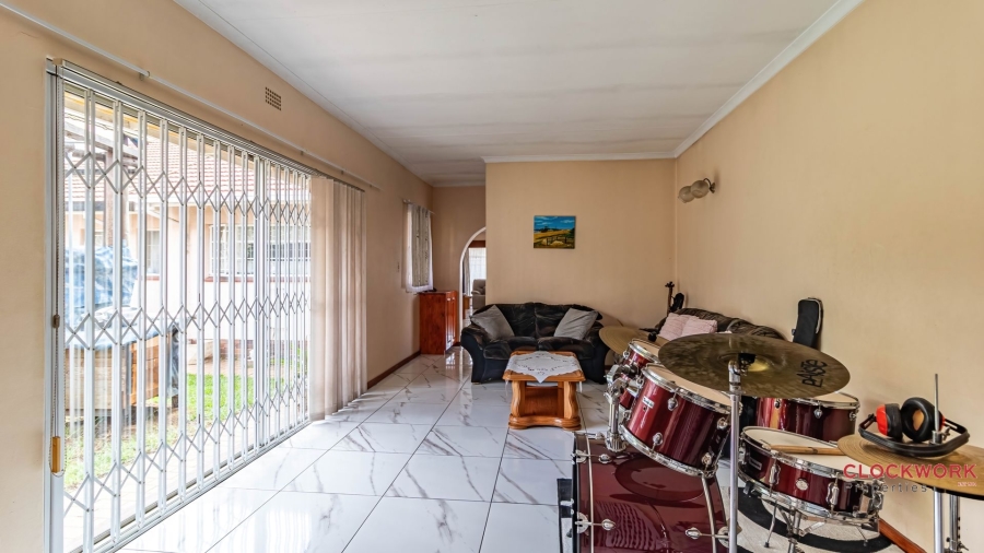 4 Bedroom Property for Sale in Selcourt Gauteng