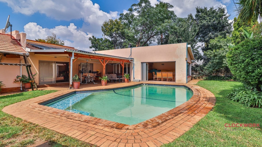 4 Bedroom Property for Sale in Selcourt Gauteng