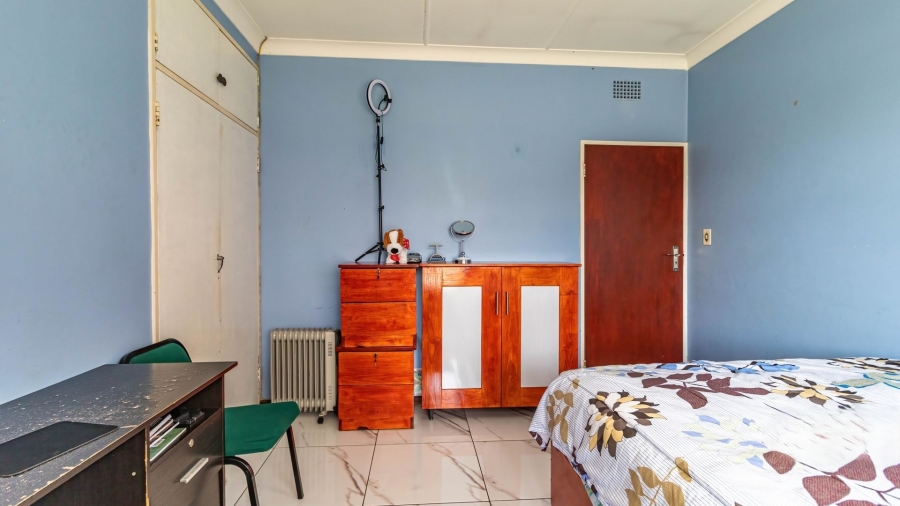 4 Bedroom Property for Sale in Selcourt Gauteng