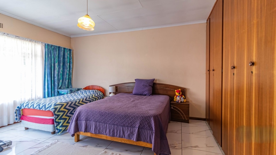 4 Bedroom Property for Sale in Selcourt Gauteng