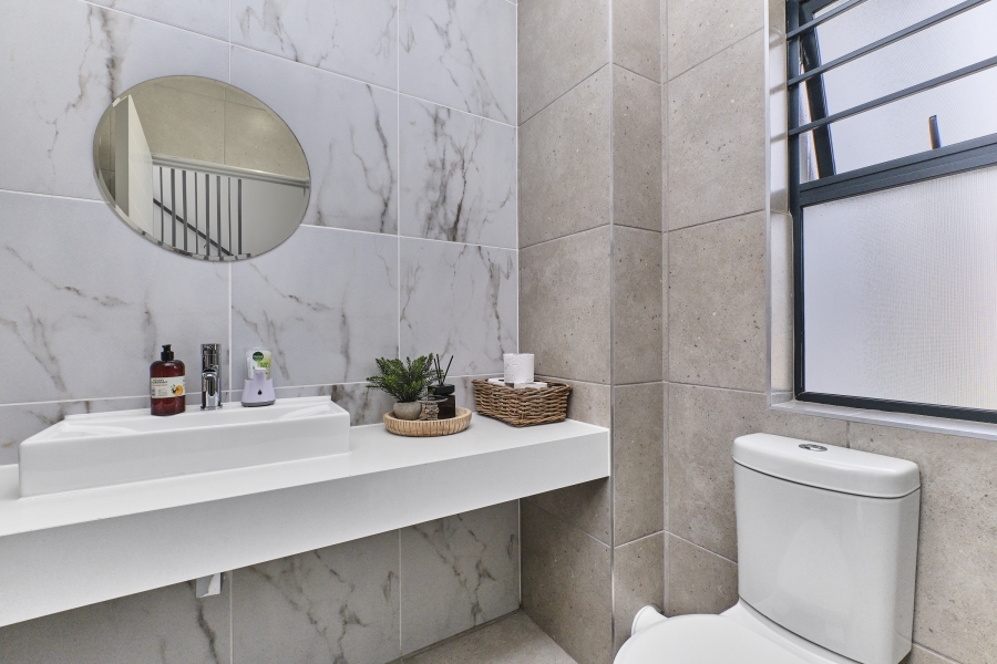 3 Bedroom Property for Sale in Barbeque Downs Gauteng