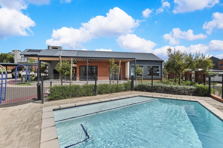 3 Bedroom Property for Sale in Barbeque Downs Gauteng