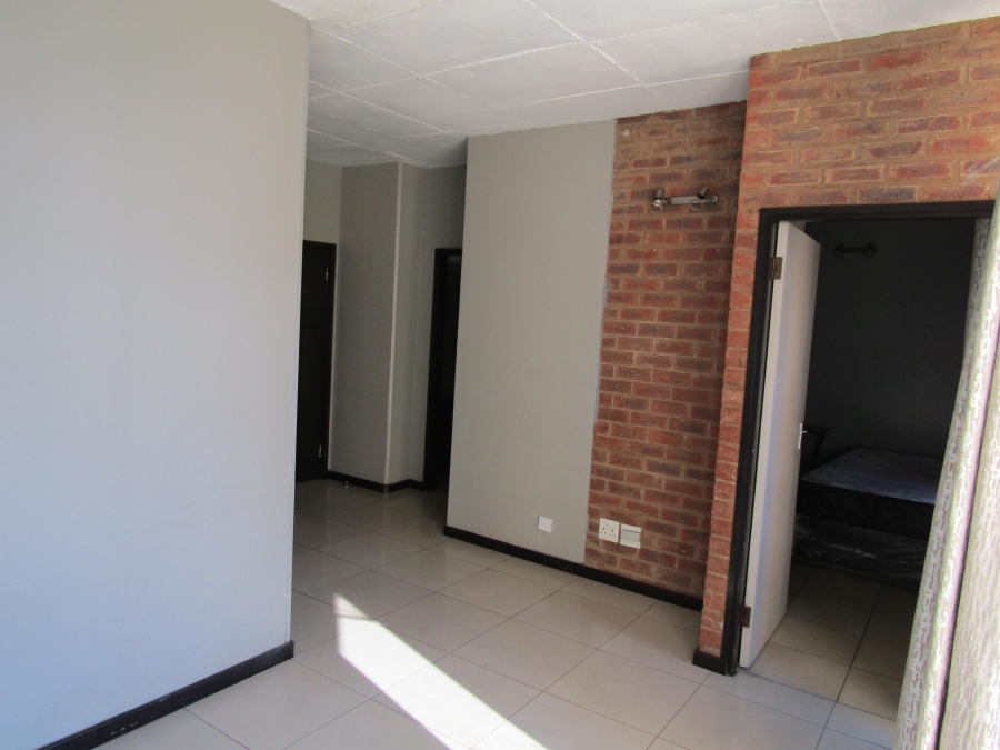 To Let 1 Bedroom Property for Rent in Braamfontein Gauteng