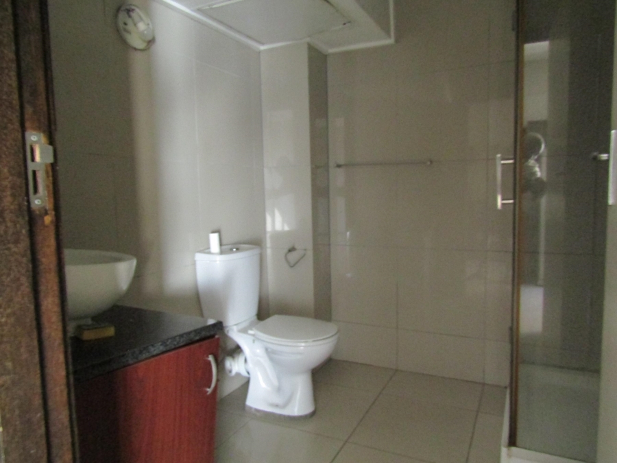 To Let 1 Bedroom Property for Rent in Braamfontein Gauteng