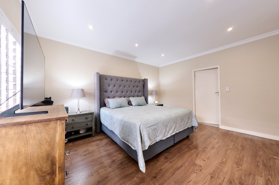 3 Bedroom Property for Sale in Broadacres Gauteng