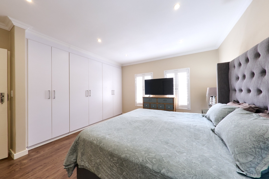 3 Bedroom Property for Sale in Broadacres Gauteng