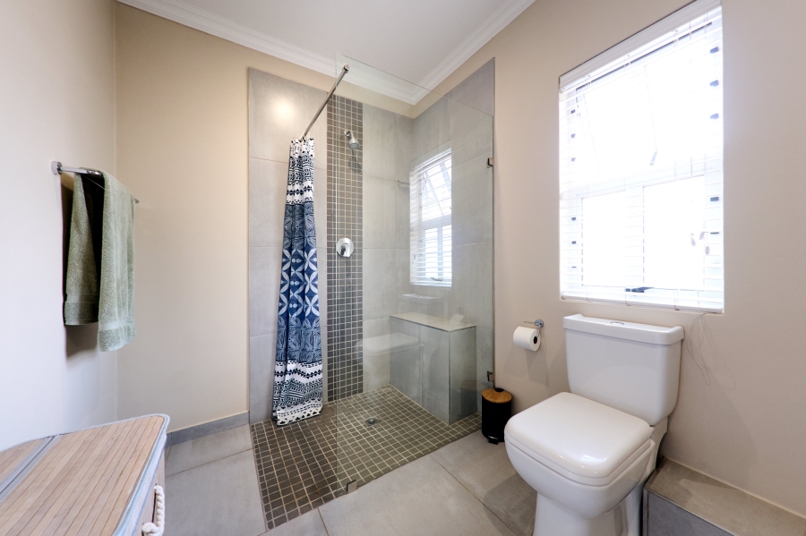 3 Bedroom Property for Sale in Broadacres Gauteng