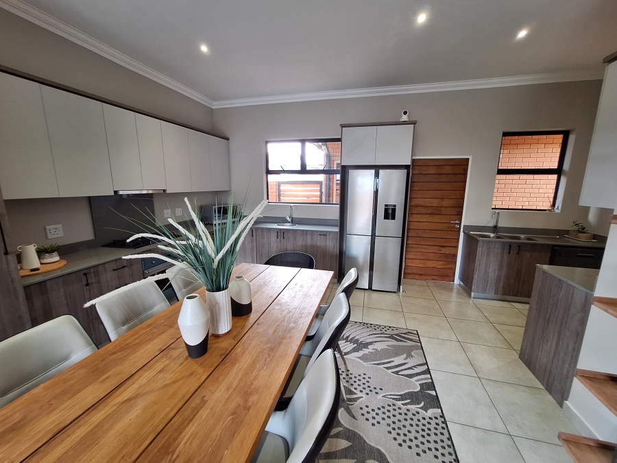 3 Bedroom Property for Sale in Six Fountains Residential Estate Gauteng