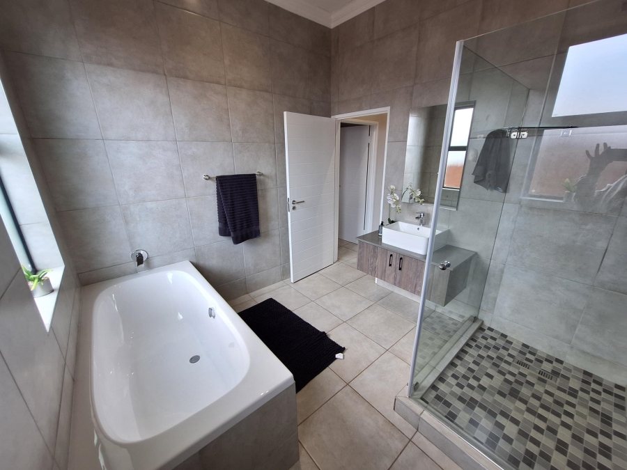 3 Bedroom Property for Sale in Six Fountains Residential Estate Gauteng